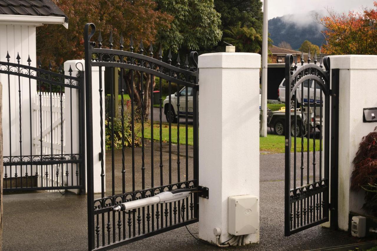 Victorian Designs - Spacious Home In Rotorua Central المظهر الخارجي الصورة